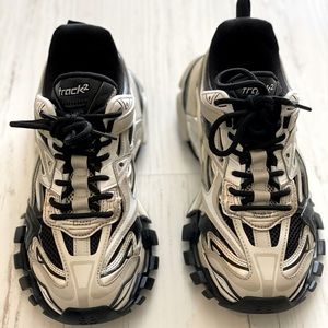 BALENCIAGA Track.2